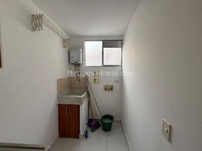 Apartamento de 3 alcobas en arriendo en Poblado Ciudad Del Rio, Medellín, 70 m² · foto 10 de 13