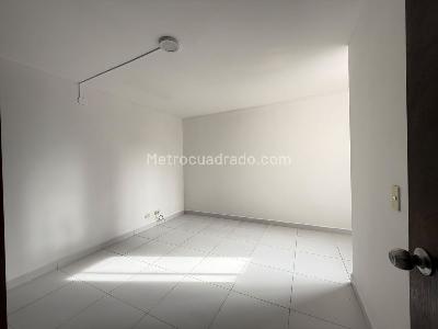 Apartamento de 3 alcobas en arriendo en Poblado Ciudad Del Rio, Medellín, 70 m² · foto 8 de 13