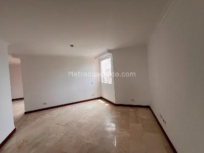 Apartamento de 3 alcobas en arriendo en Laureles Laureles, Medellín, 140 m² · foto 10 de 17