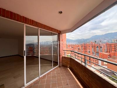 Apartamento de 3 alcobas en arriendo en Laureles Laureles, Medellín, 140 m² · foto 7 de 17