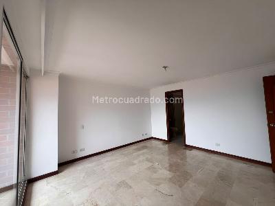 Apartamento de 3 alcobas en arriendo en Laureles Laureles, Medellín, 140 m² · foto 8 de 17