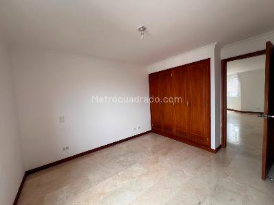 Apartamento de 3 alcobas en arriendo en Laureles Laureles, Medellín, 140 m² · foto 9 de 17