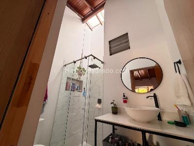 Casa de 4 alcobas en venta en Laureles Conquistadores, Medellín, 147 m² · foto 13 de 13