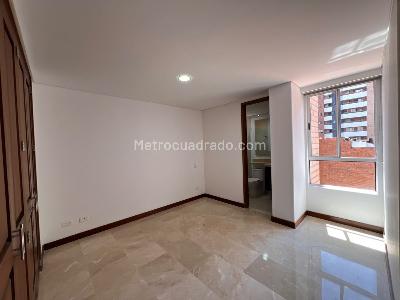 Apartamento de 3 alcobas en venta en Laureles Las Acacias, Medellín, 140 m² · foto 11 de 17