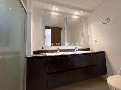 Apartamento de 3 alcobas en venta en Laureles Las Acacias, Medellín, 140 m² · foto 14 de 17