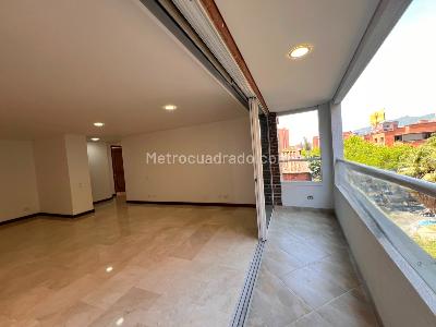 Apartamento de 3 alcobas en venta en Laureles Las Acacias, Medellín, 140 m² · foto 4 de 17