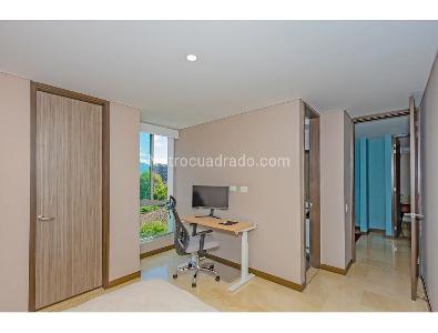 Apartamento de 3 alcobas en venta en El Poblado Castropol, Medellín, 164 m² · foto 13 de 20