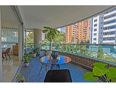 Apartamento de 3 alcobas en venta en El Poblado Castropol, Medellín, 164 m² · foto 2 de 20