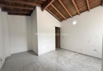 Apartamento en venta en Itagui Villa Ventura, Itagüí · foto 3 de 14