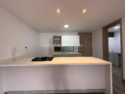 Apartamento de 1 alcoba en arriendo en El Poblado El Tesoro, Medellín, 97 m² · foto 6 de 13