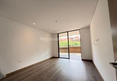 Apartamento de 1 alcoba en arriendo en El Poblado El Tesoro, Medellín, 97 m² · foto 8 de 13