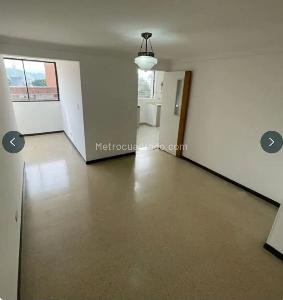 Apartamento de 3 alcobas en venta en Laureles Laureles, Medellín, 138 m² · foto 6 de 18