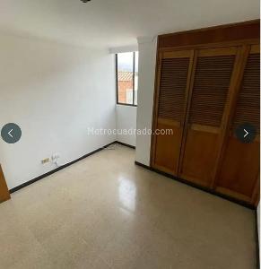 Apartamento de 3 alcobas en venta en Laureles Laureles, Medellín, 138 m² · foto 7 de 18