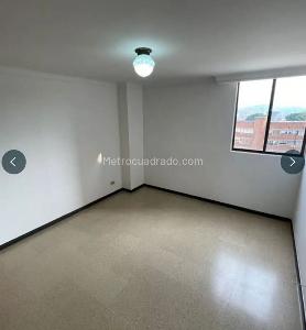 Apartamento de 3 alcobas en venta en Laureles Laureles, Medellín, 138 m² · foto 11 de 18