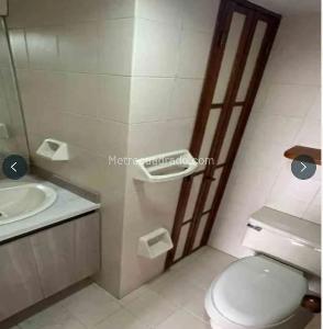 Apartamento de 3 alcobas en venta en Laureles Laureles, Medellín, 138 m² · foto 15 de 18