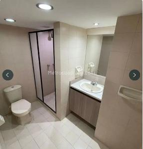 Apartamento de 3 alcobas en venta en Laureles Laureles, Medellín, 138 m² · foto 17 de 18
