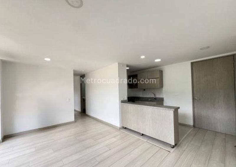Piso – Sabaneta - Vista 2
