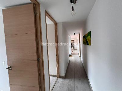 Apartamento de 3 alcobas en venta en Belen Loma De Los Bernal, Medellín, 98 m² · foto 11 de 20