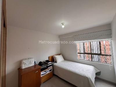 Apartamento de 3 alcobas en venta en Belen Loma De Los Bernal, Medellín, 98 m² · foto 12 de 20