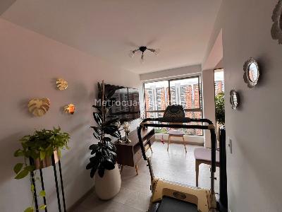 Apartamento de 3 alcobas en venta en Belen Loma De Los Bernal, Medellín, 98 m² · foto 19 de 20