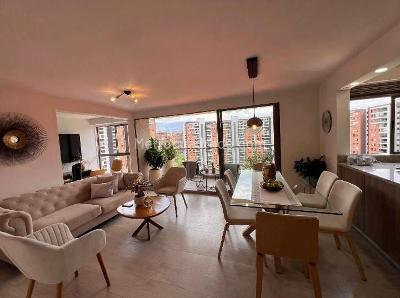 Apartamento de 3 alcobas en venta en Belen Loma De Los Bernal, Medellín, 98 m² · foto 3 de 20