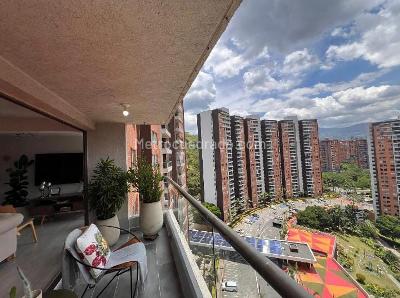 Apartamento de 3 alcobas en venta en Belen Loma De Los Bernal, Medellín, 98 m² · foto 5 de 20