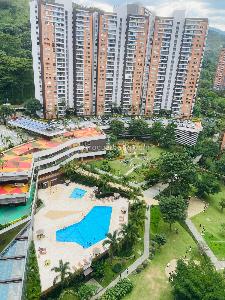 Apartamento de 3 alcobas en venta en Belen Loma De Los Bernal, Medellín, 90 m² · foto 3 de 10