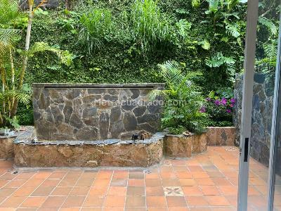 Casa de 3 alcobas en arriendo en Poblado Medellin, Medellín, 350 m² · foto 12 de 12