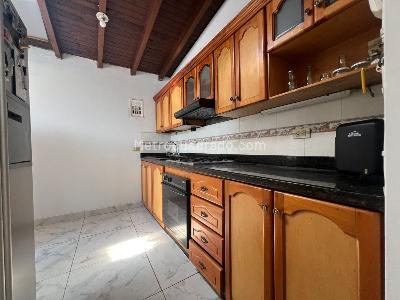 Apartamento de 3 alcobas en arriendo en La America Simon Bolivar, Medellín, 85 m² · foto 5 de 16