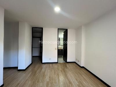 Apartamento de 3 alcobas en venta en Poblado Ciudad Del Rio, Medellín, 85 m² · foto 13 de 17