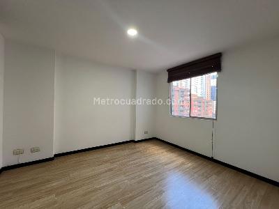 Apartamento de 3 alcobas en venta en Poblado Ciudad Del Rio, Medellín, 85 m² · foto 14 de 17
