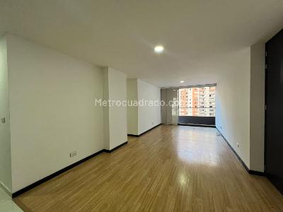 Apartamento de 3 alcobas en venta en Poblado Ciudad Del Rio, Medellín, 85 m² · foto 2 de 17