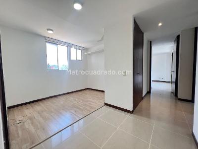 Apartamento de 3 alcobas en arriendo en Poblado Los Balsos, Medellín, 117 m² · foto 11 de 20