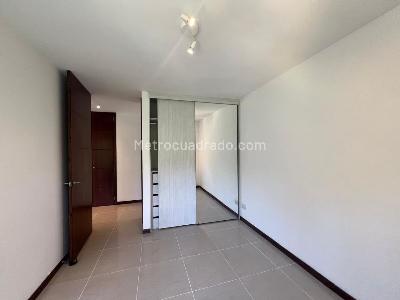 Apartamento de 3 alcobas en arriendo en Poblado Los Balsos, Medellín, 117 m² · foto 14 de 20