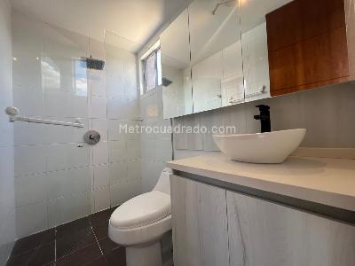 Apartamento de 3 alcobas en arriendo en Poblado Los Balsos, Medellín, 117 m² · foto 18 de 20