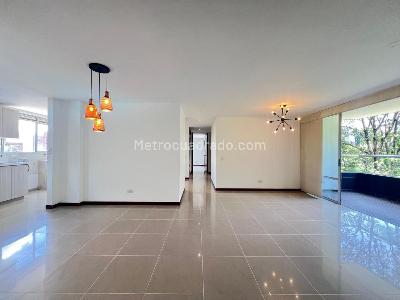 Apartamento de 3 alcobas en arriendo en Poblado Los Balsos, Medellín, 117 m² · foto 4 de 20