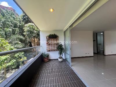 Apartamento de 3 alcobas en arriendo en Poblado Los Balsos, Medellín, 117 m² · foto 6 de 20