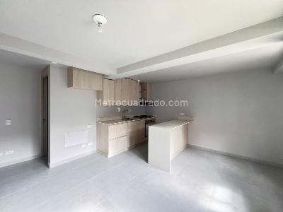 Apartamento en venta en Itagui Los Gomez, Itagüí · foto 2 de 7