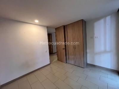 Apartamento de 3 alcobas en venta en Laureles Laureles, Medellín, 100 m² · foto 9 de 19