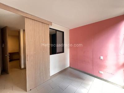 Apartamento de 3 alcobas en venta en Laureles Laureles, Medellín, 100 m² · foto 15 de 19