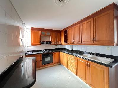 Apartamento de 3 alcobas en venta en Laureles Laureles, Medellín, 181 m² · foto 10 de 20
