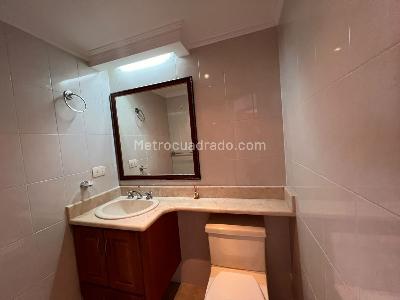 Apartamento de 3 alcobas en venta en Laureles Laureles, Medellín, 181 m² · foto 16 de 20