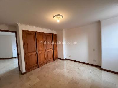 Apartamento de 3 alcobas en venta en Laureles Laureles, Medellín, 181 m² · foto 19 de 20