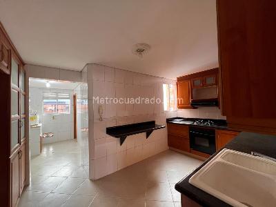Apartamento de 3 alcobas en venta en Laureles Laureles, Medellín, 181 m² · foto 9 de 20