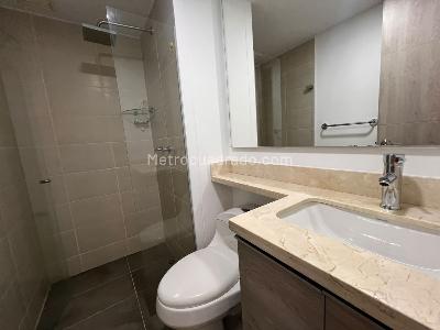 Apartamento de 2 alcobas en arriendo en Laureles Laureles, Medellín, 70 m² · foto 13 de 14