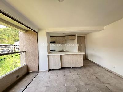 Apartamento en venta en Belen Loma De Los Bernal, Medellín · foto 4 de 16