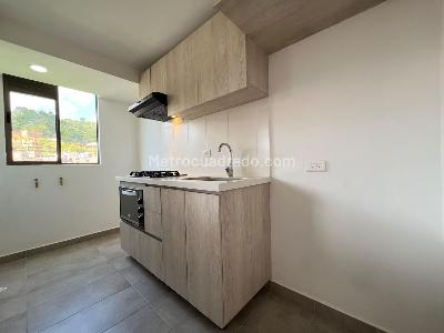 Apartamento en venta en Belen Loma De Los Bernal, Medellín · foto 6 de 16