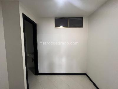 Apartamento de 3 alcobas en venta en Belen Loma De Los Bernal, Medellín, 140 m² · foto 5 de 15