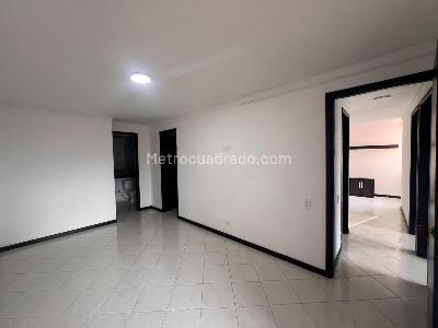 Apartamento de 3 alcobas en venta en Belen Loma De Los Bernal, Medellín, 140 m² · foto 6 de 15