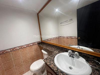 Apartamento de 3 alcobas en venta en Belen Loma De Los Bernal, Medellín, 140 m² · foto 13 de 15